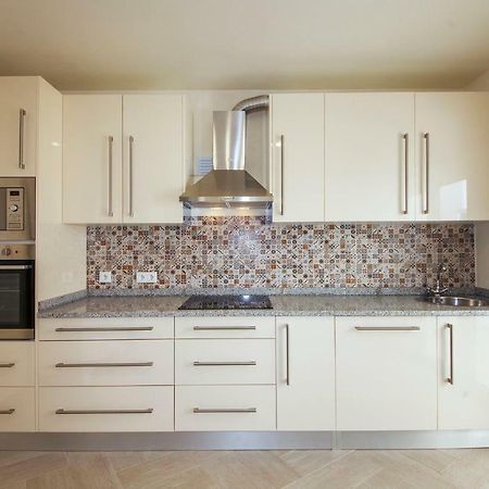 100 négyzetméteres, 3 hálószobás Apartman 2 fürdőszobával Lagos Városközpont területén Kültér fotó