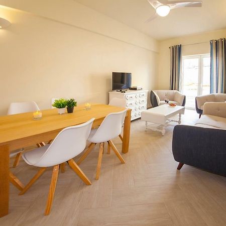 100 négyzetméteres, 3 hálószobás Apartman 2 fürdőszobával Lagos Városközpont területén Kültér fotó